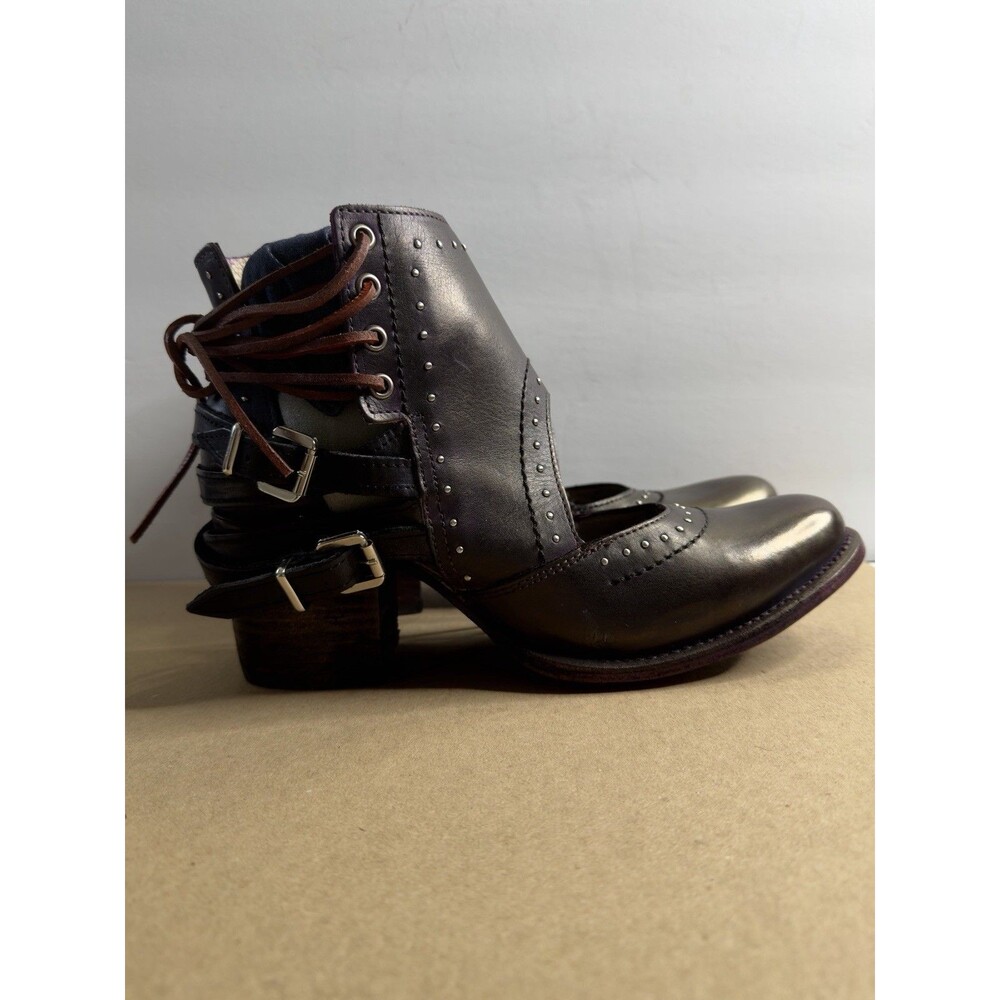 FREEBIRD Desert Women's Boho Iridescent, Black Leather Ankle Bootie Size 11 US